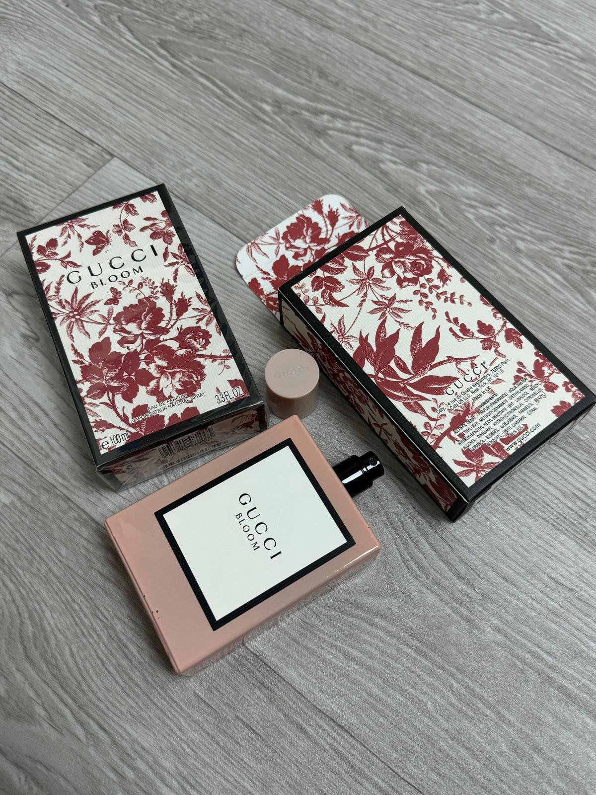 Perfumes / Aftershaves