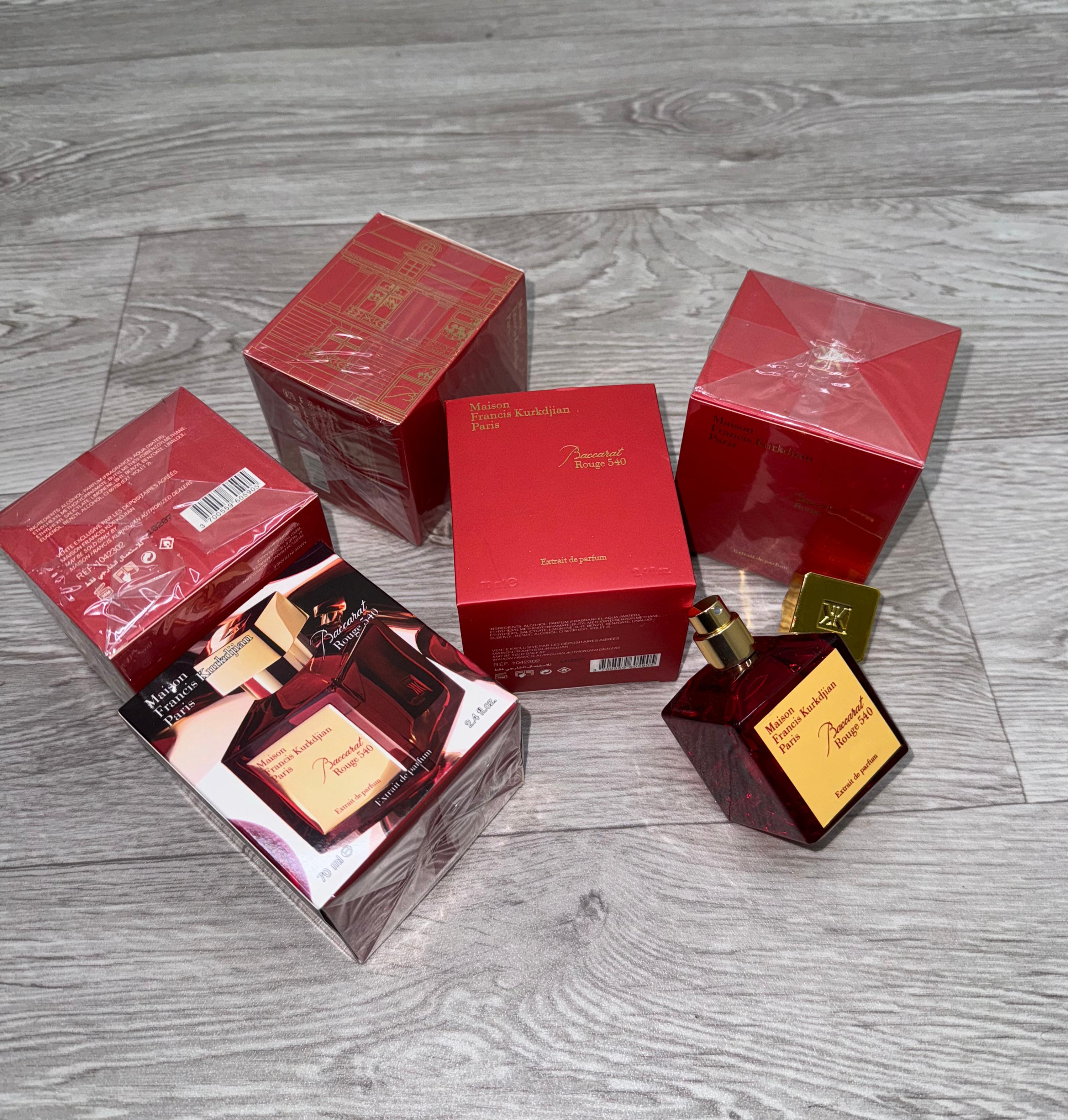 Perfumes / Aftershaves