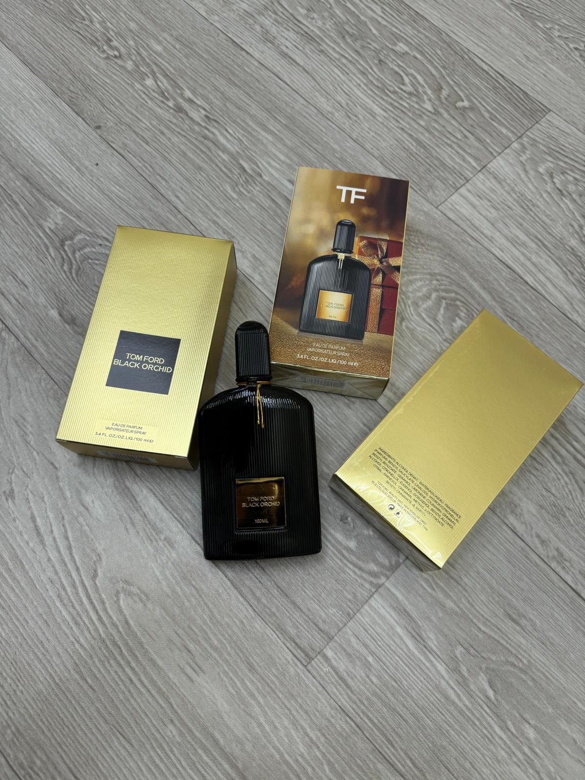Perfumes / Aftershaves
