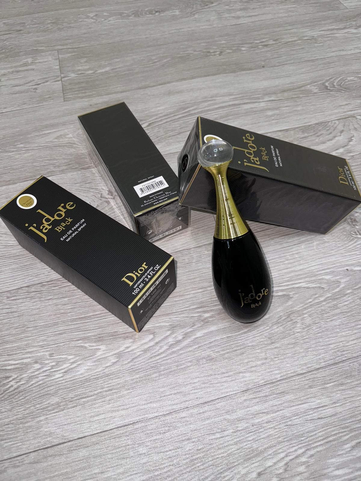 Perfumes / Aftershaves